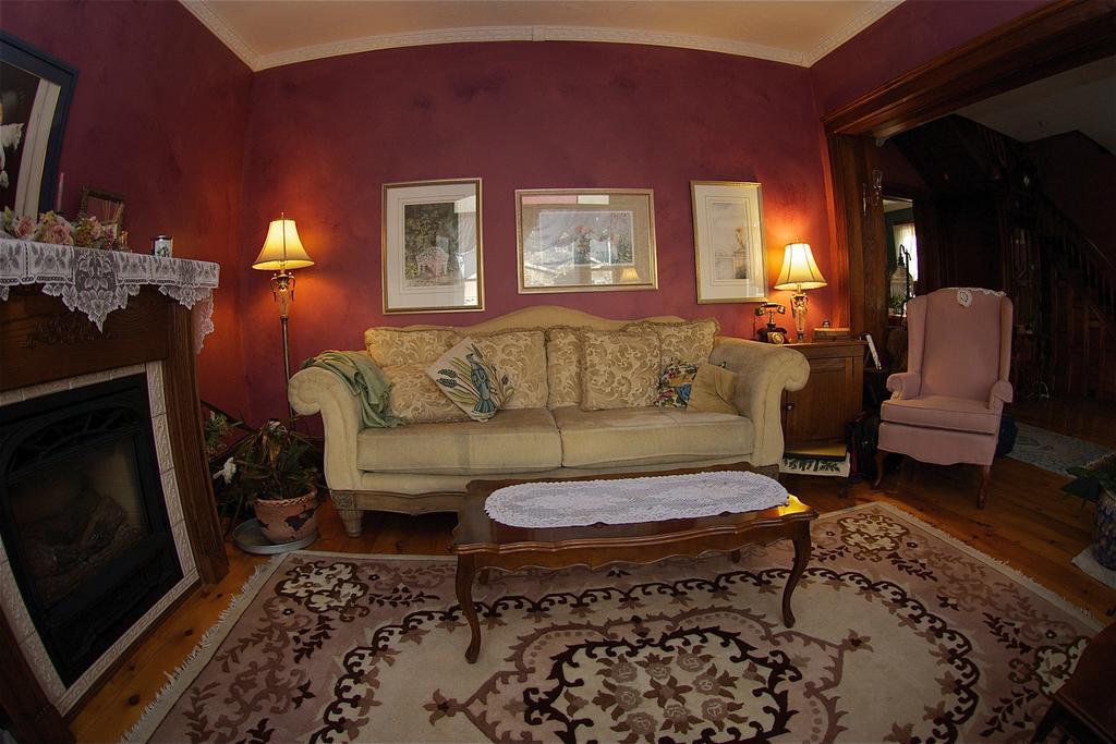 Bondy House Bed & Breakfast Amherstburg Εξωτερικό φωτογραφία