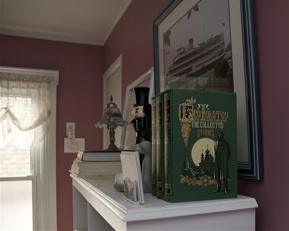 Bondy House Bed & Breakfast Amherstburg Εξωτερικό φωτογραφία